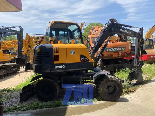 Low Price Brand Hyundai HW60 Wheel Excavator Hyundai 60 New Wheeled Digger 6 Ton Hyundai Wheel Excavator for Sale