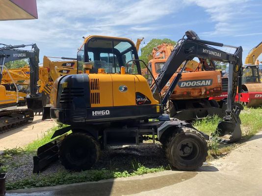 Low Price Brand Wheel Excavator Hyundai 60  Digger 6 Ton Used Excavator
