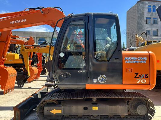 Used HITACHI ZX70 Mini Japanese Excavator 7 Ton Zaxis 70 with Isuzu Engine Crawler Moving Type